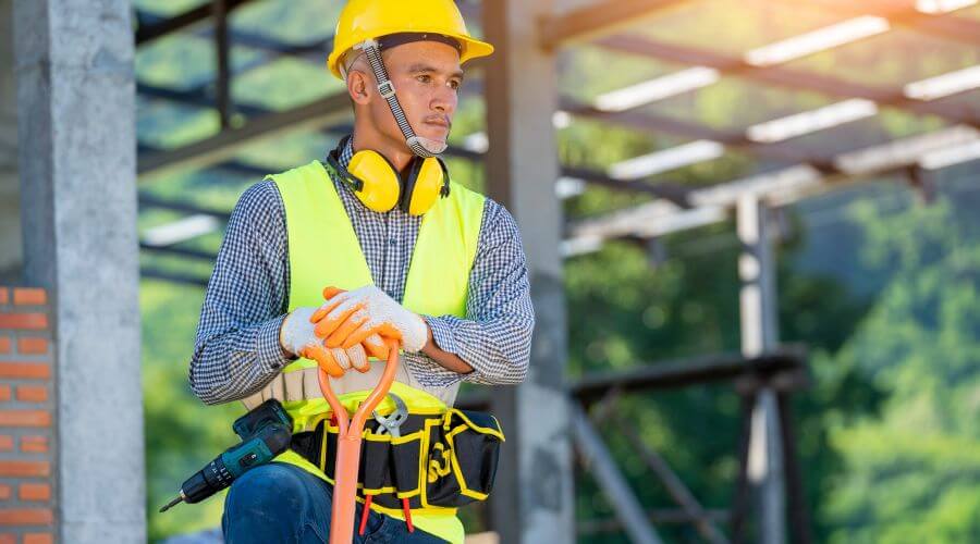 Expert Emergency Roof Repairs services in Tavares, FL